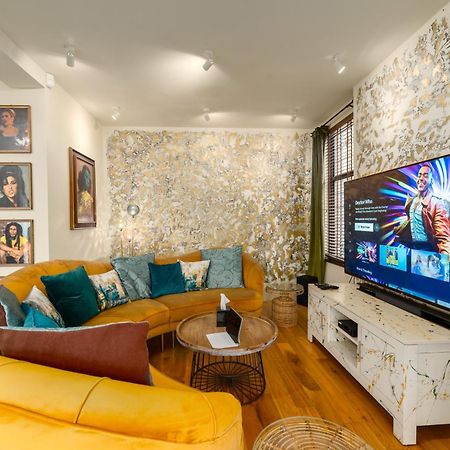 City Retreat, Spacious 4 Bed House, Games Room, Parking, Hot Tub & Bbq Cardiff Exterior foto