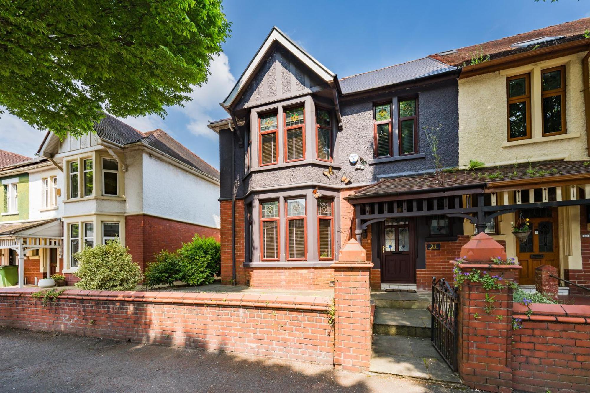 City Retreat, Spacious 4 Bed House, Games Room, Parking, Hot Tub & Bbq Cardiff Exterior foto